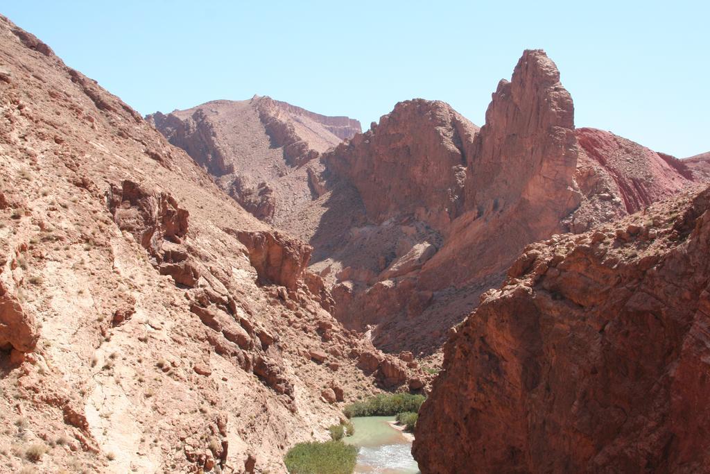 Auberge Le Jardin De La Source Aït Ben Ali Esterno foto
