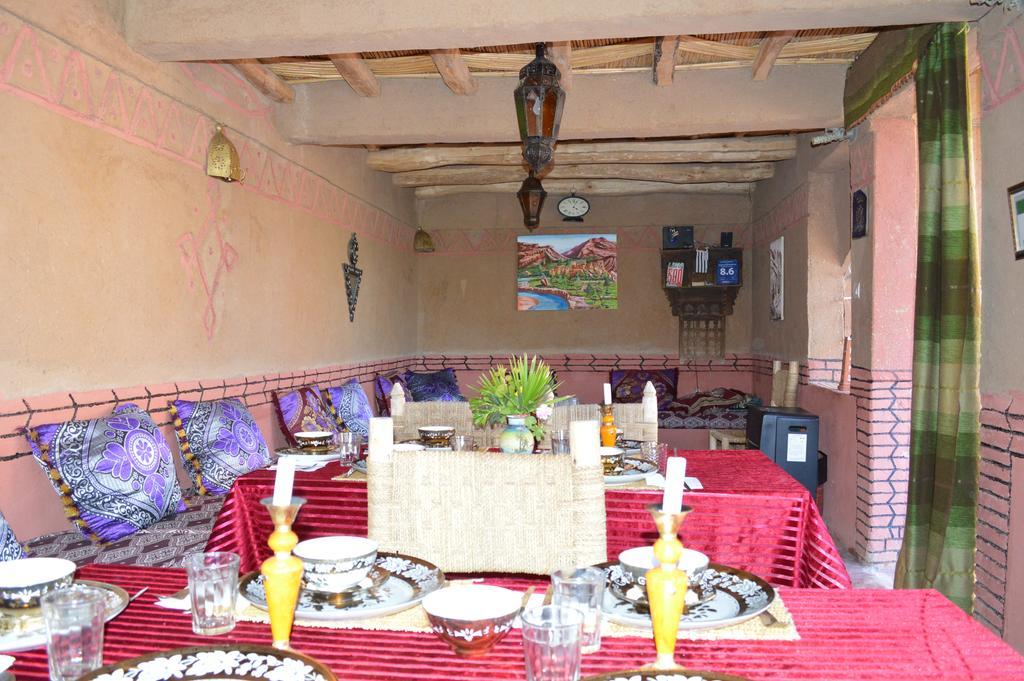 Auberge Le Jardin De La Source Aït Ben Ali Esterno foto
