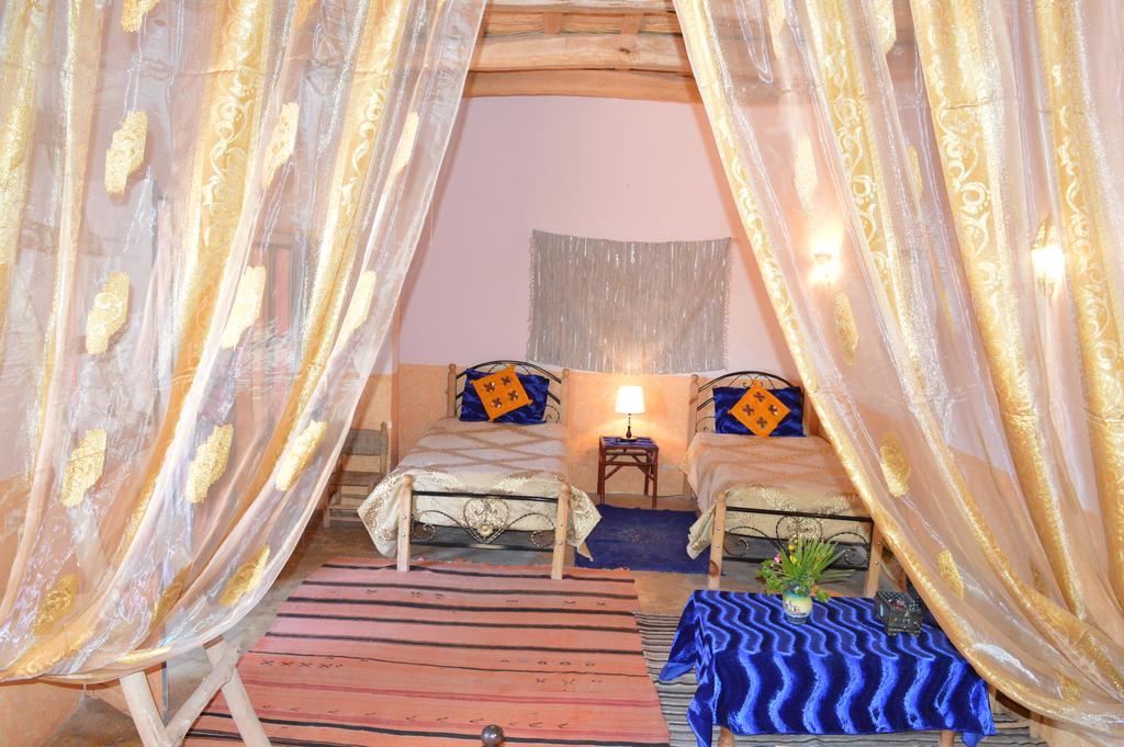 Auberge Le Jardin De La Source Aït Ben Ali Esterno foto